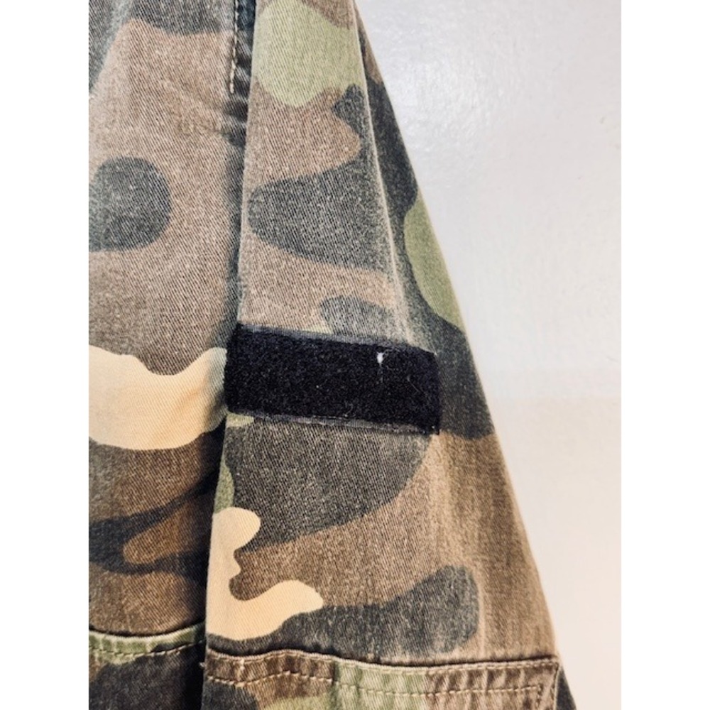 Bershka Camo Utility Jacket Cropped Distressed Raw Hem Small Grunge Casual Edgy - Picture 8 of 16